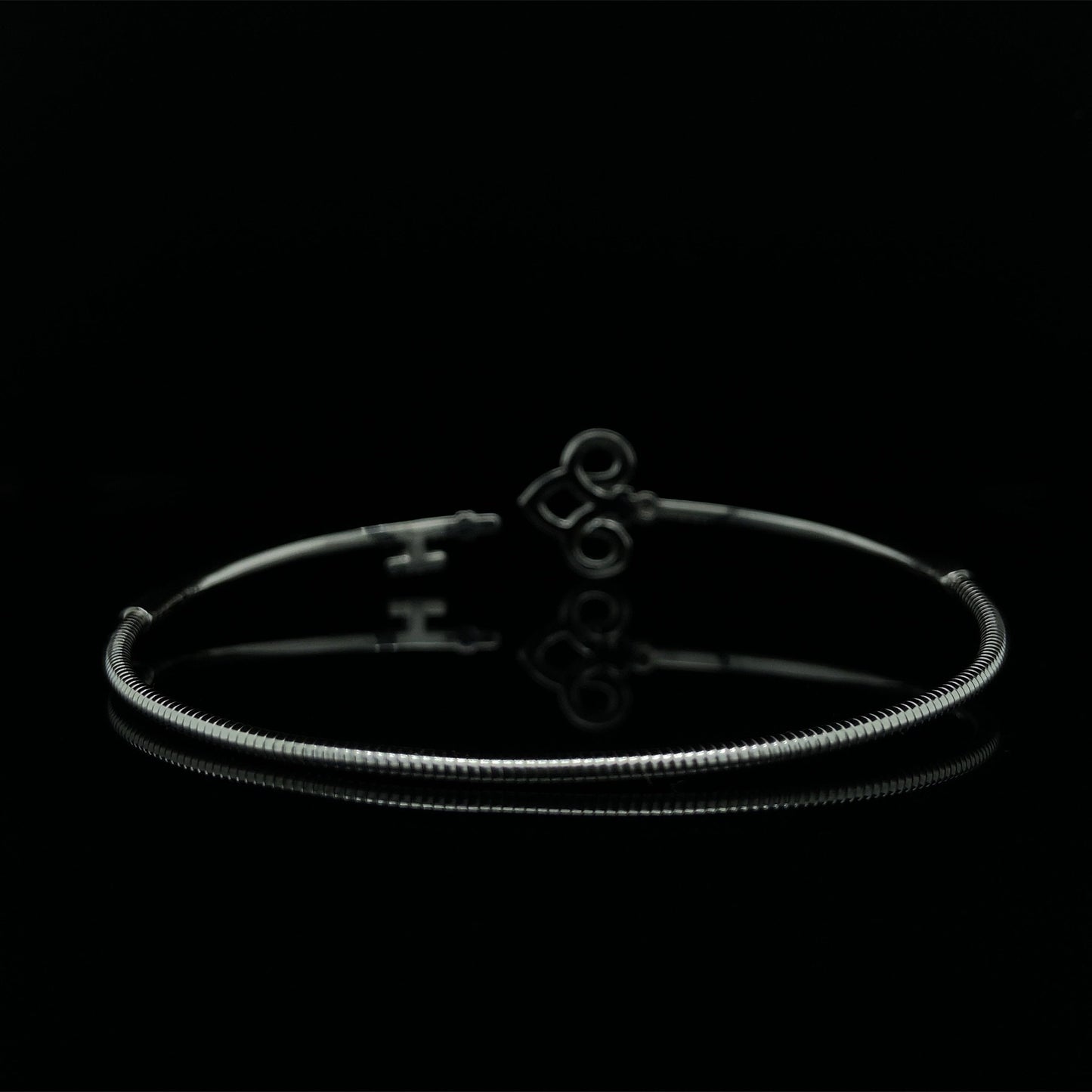 14K Gold Natural Diamond Key Cuff Flex Bangle