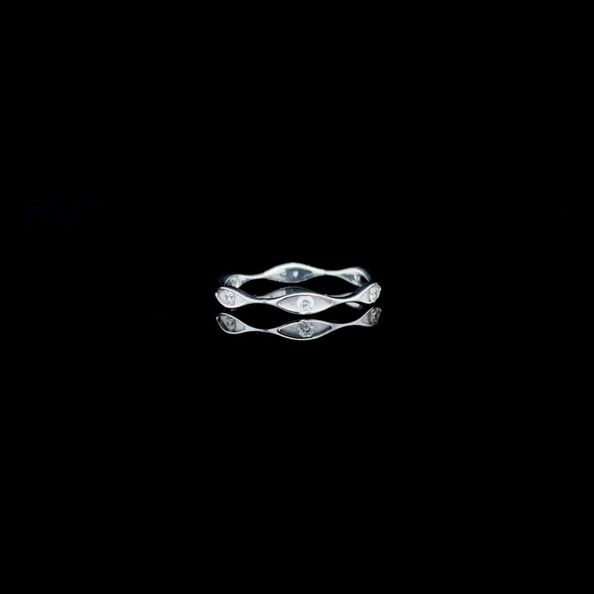 14K White Gold 0.14 CT Natural Diamond Wavy Ring
