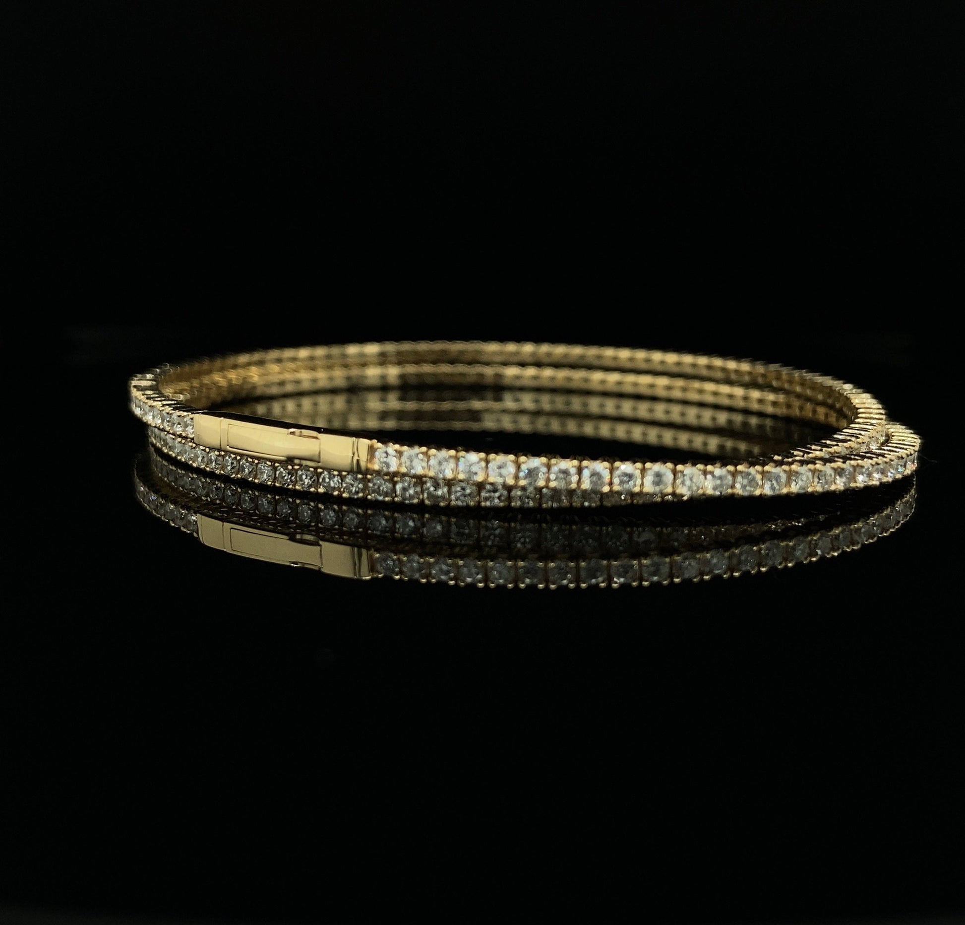 14K Gold 3.43 CT Double Crossover Flexible Diamond Bangle