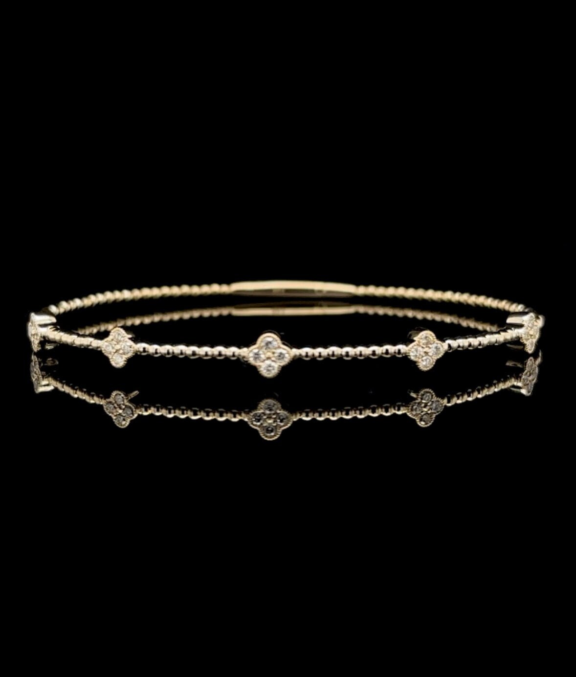 14K Gold Natural Diamond Clover Flex Bangle